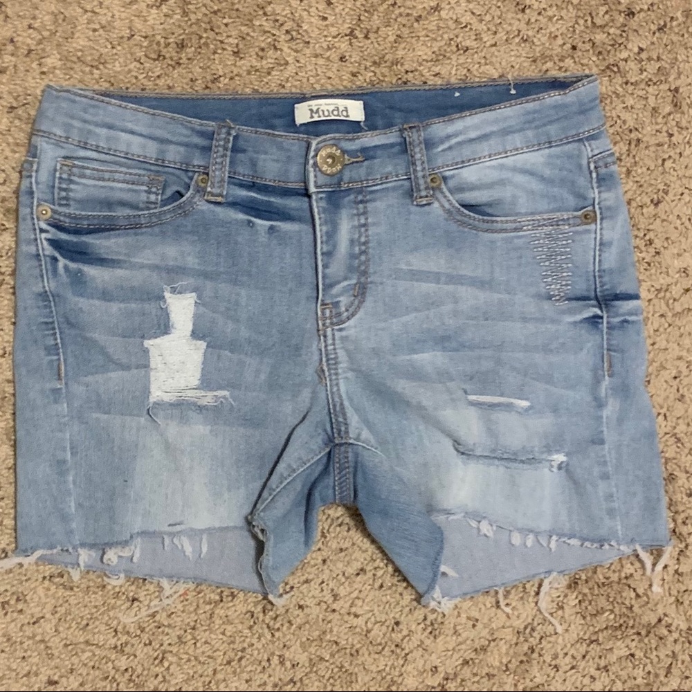 Women’s Mudd shorts